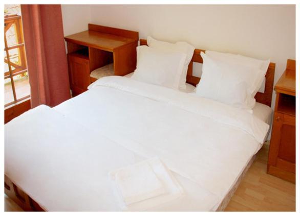 Hotel Sunshine Balatonlelle Exterior foto