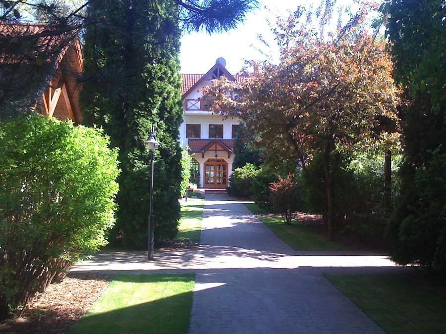 Hotel Sunshine Balatonlelle Exterior foto